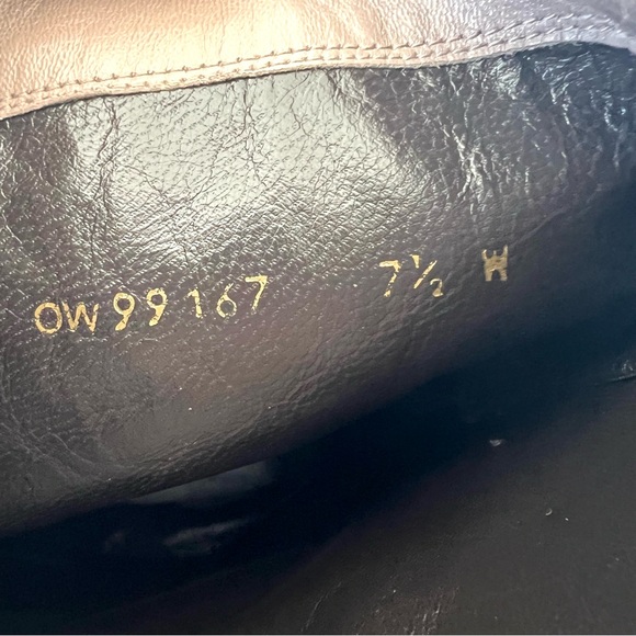 STUART WEITZMAN Citylink Taupe Suede Metal Link Chain Moto Biker Boots Sz 7.5 W - Picture 10 of 14